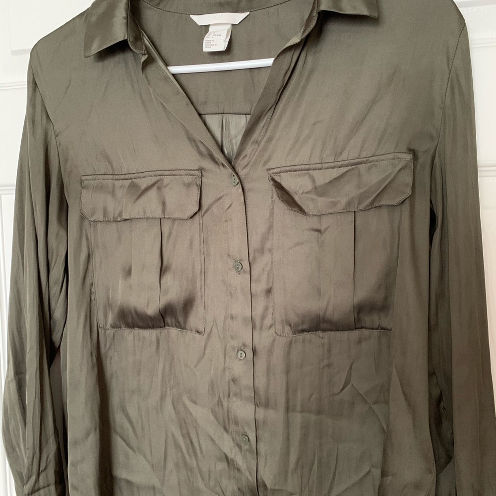 H&M blouse - Picture 2 of 3